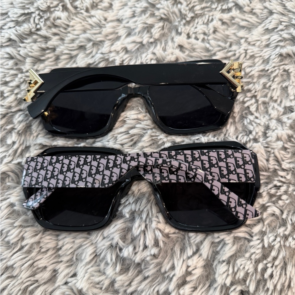 2 fashion glasses